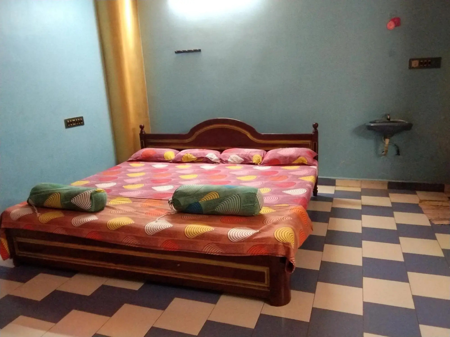 Green Land Farm House