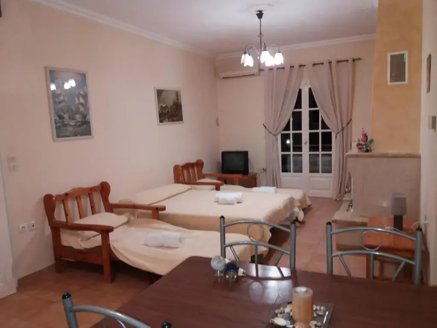 Athineos Apartments