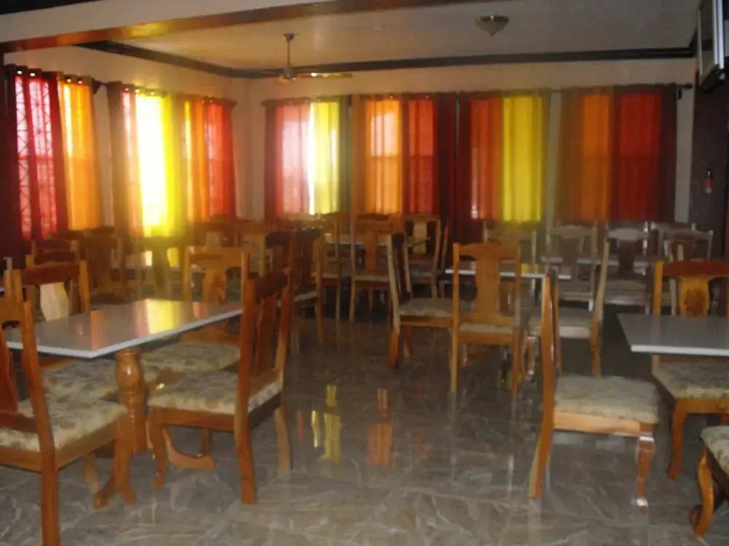 Hotel Tropik Leadonna
