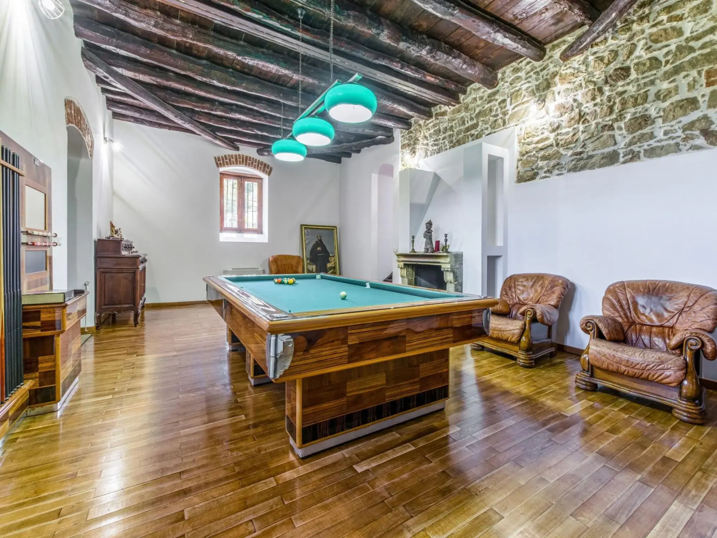 Lavish Sicilian Villa With Pool