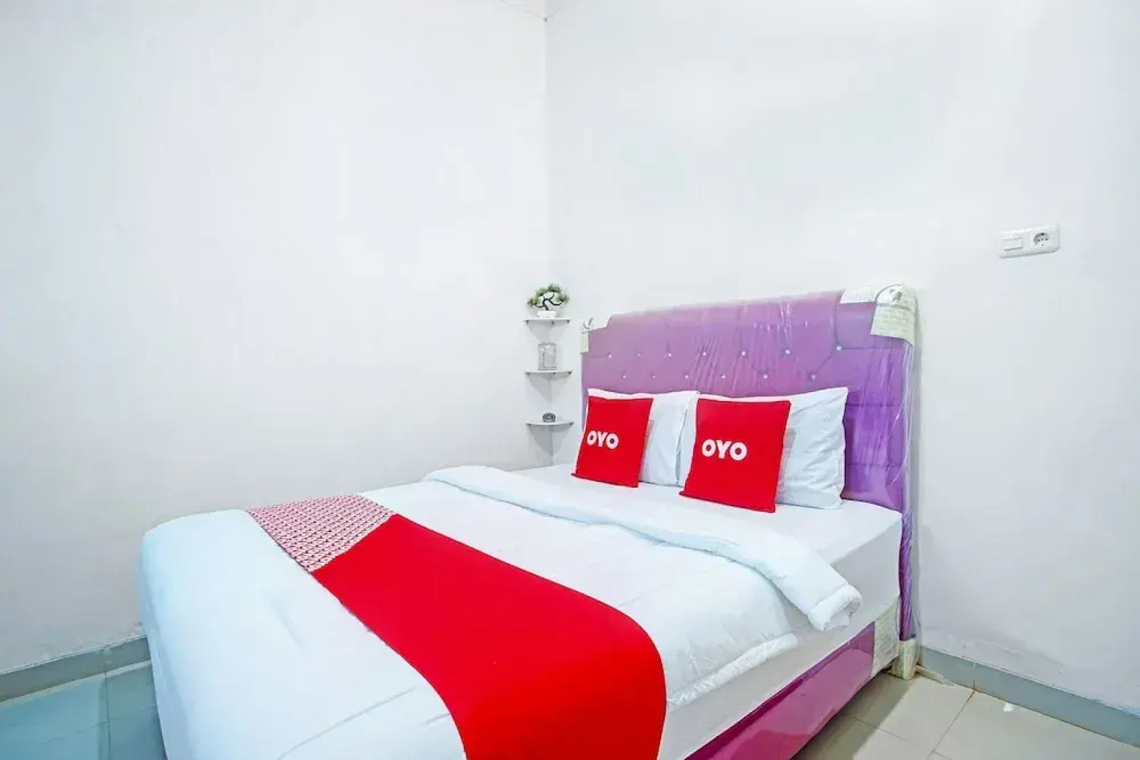 OYO Life 90587 Domen Homestay Syariah