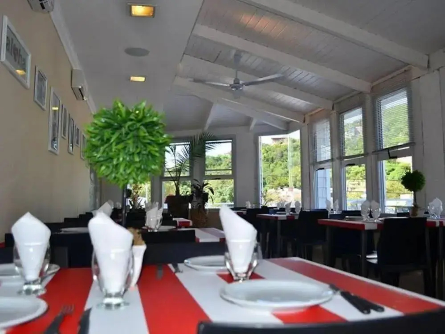 Club House Hotel