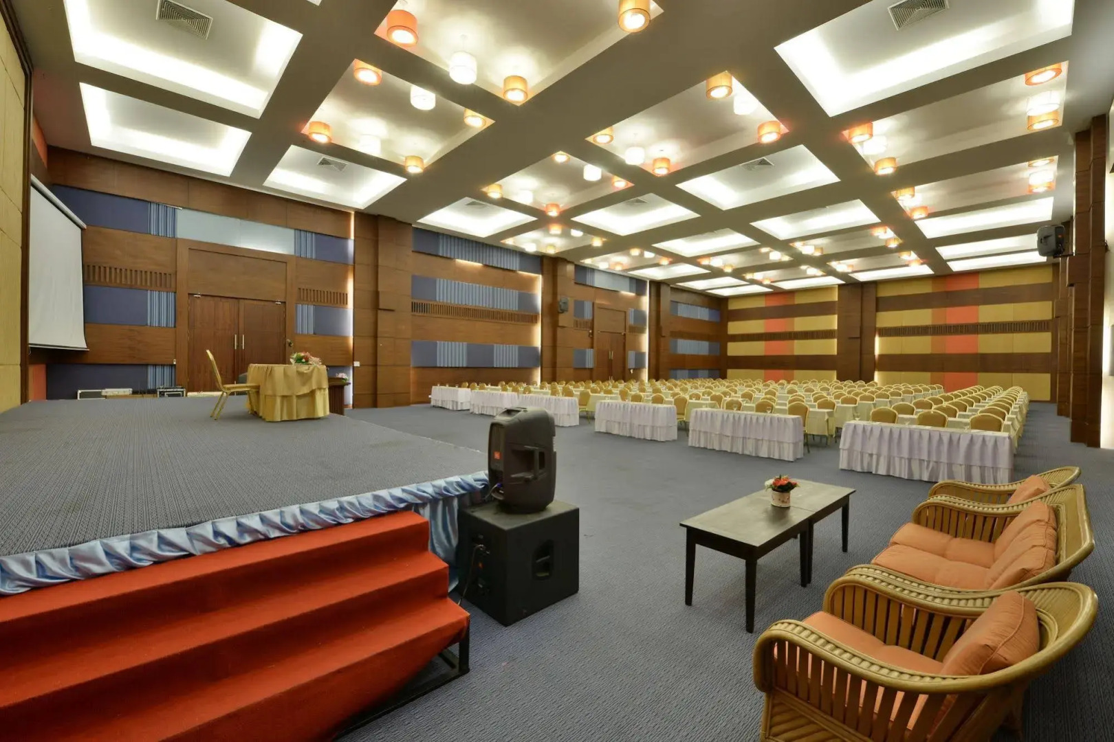 Royal Phala Cliff Beach Resort and Spa