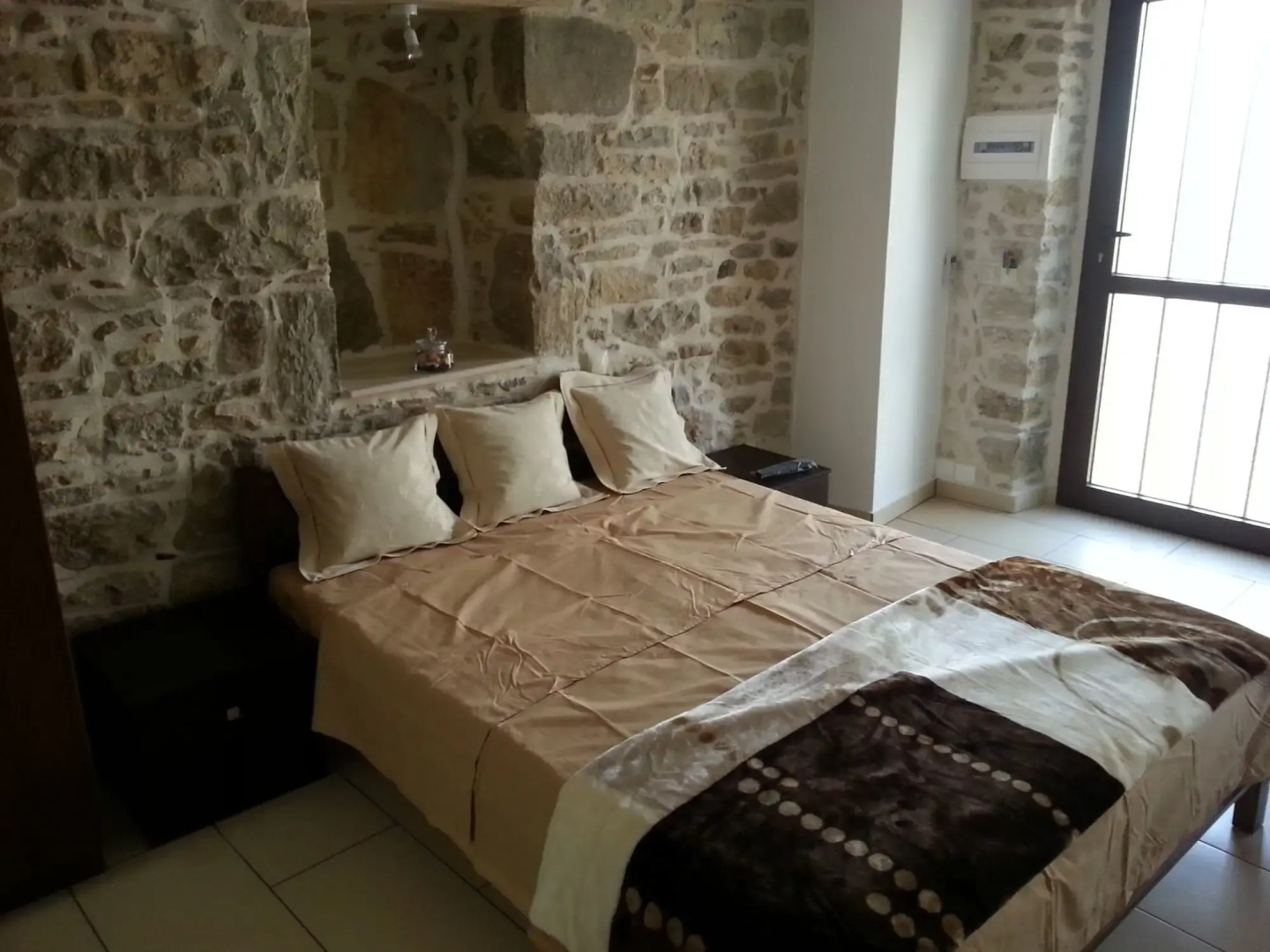 Vintage House Studio's Pitsidia Adults Only