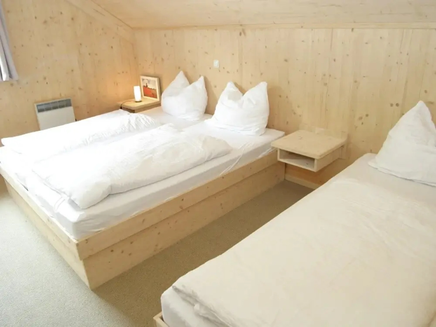 Wooden Chalet in Styria by the Lake