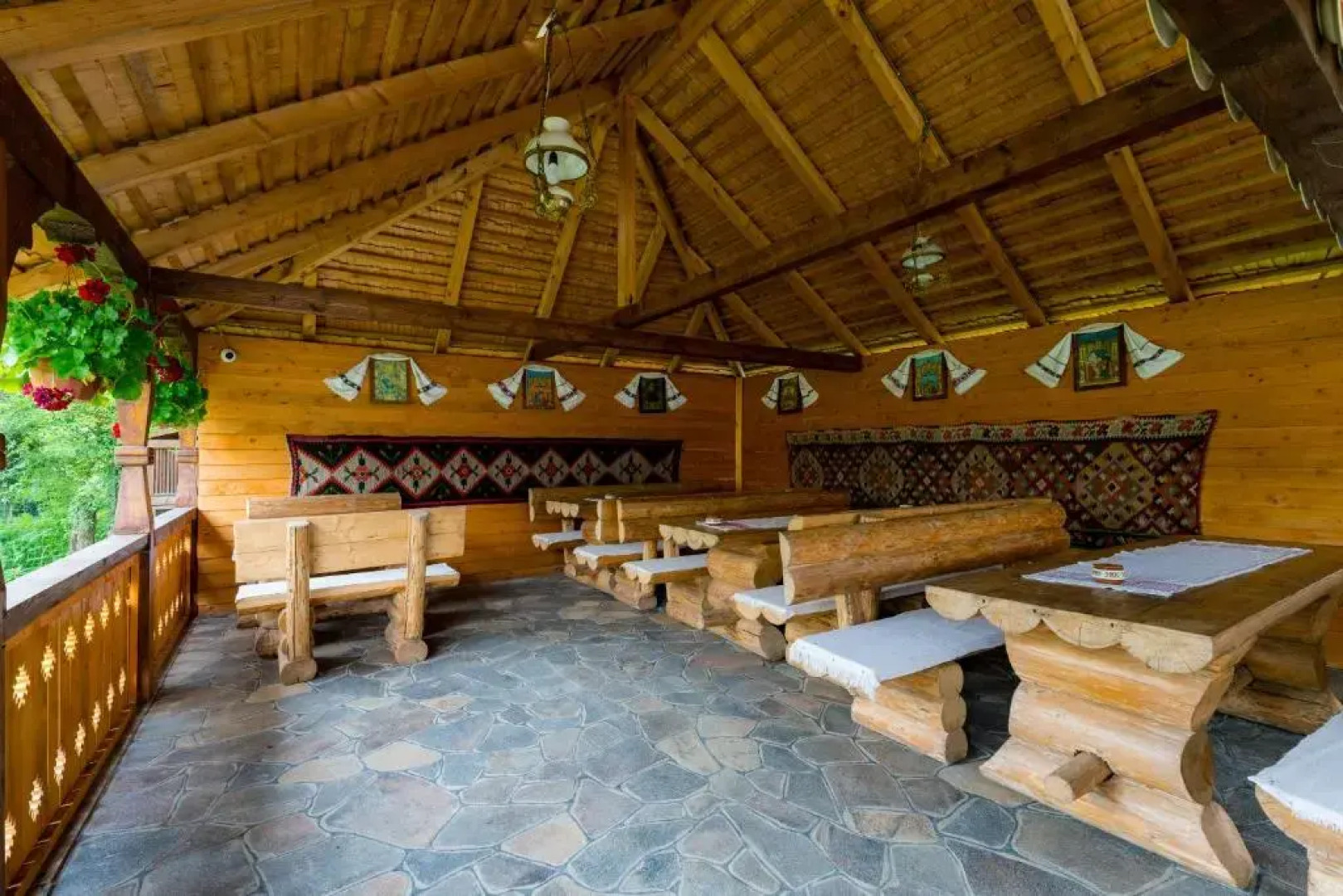 Pensiunea Casa Traditiilor