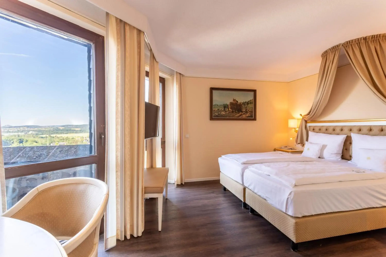 Hotel Burg Staufenberg