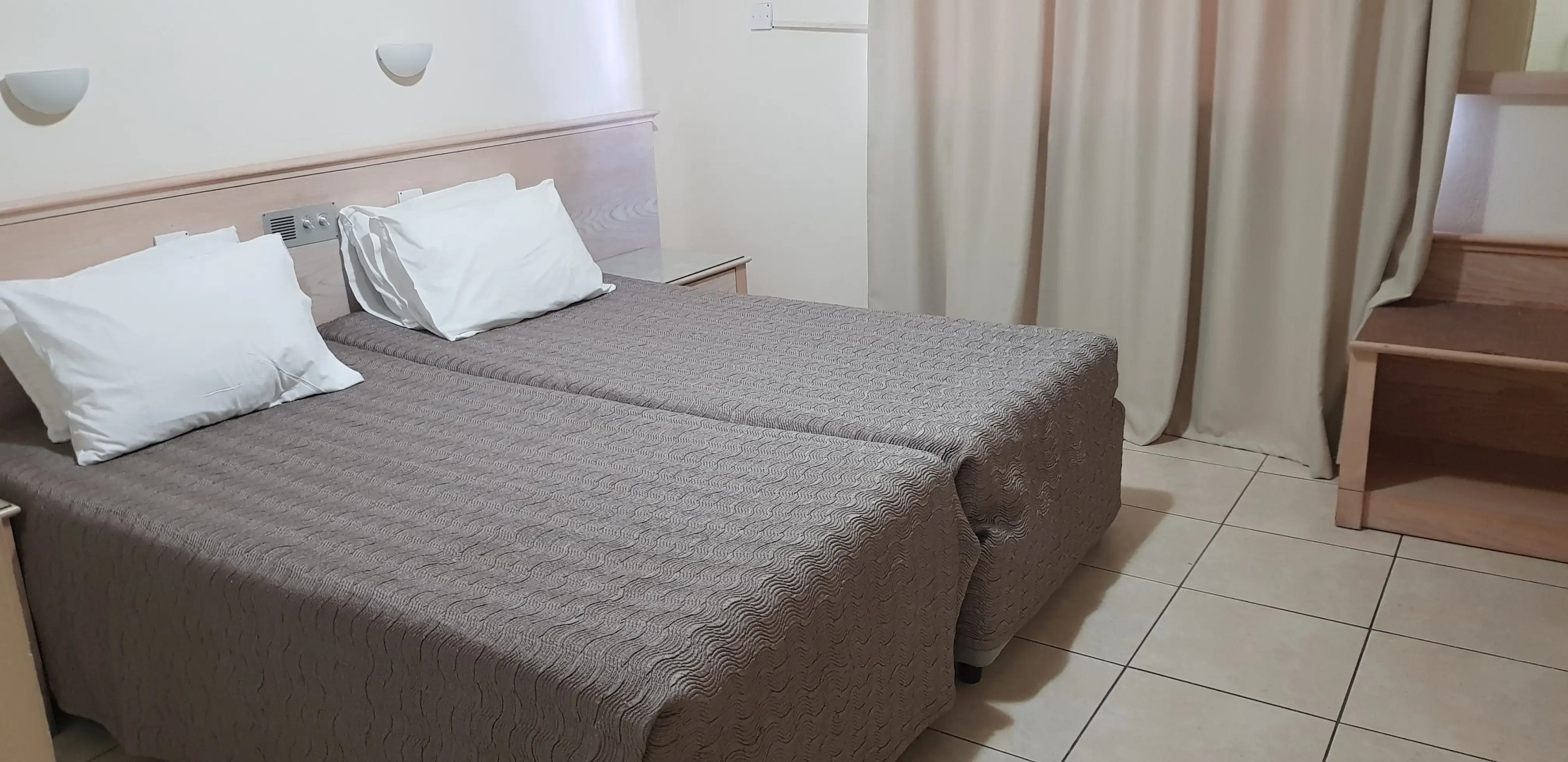 Senator Hotel Apartments - Adults Only