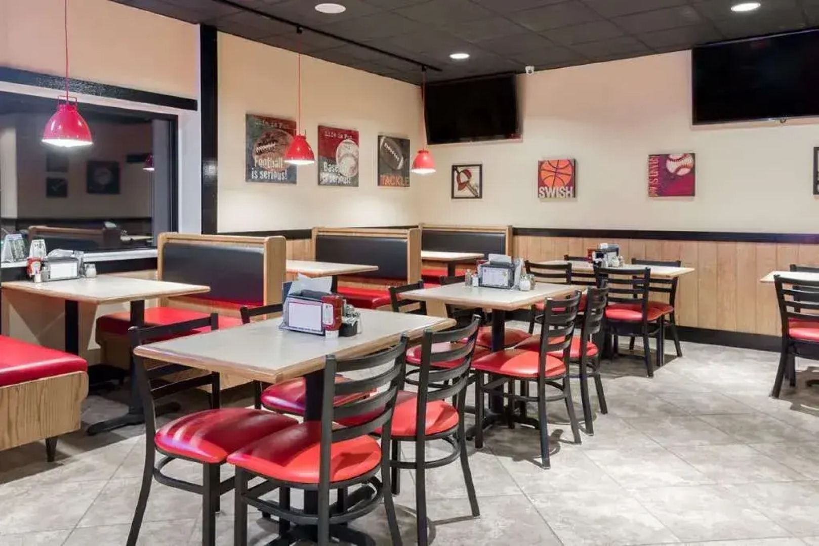 Ramada By Wyndham Mountain Home