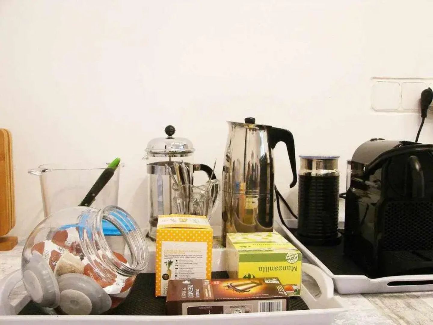 Casa Blanca de La Sierra hasta 24 hasta personas con Piscina Salina y Bbq