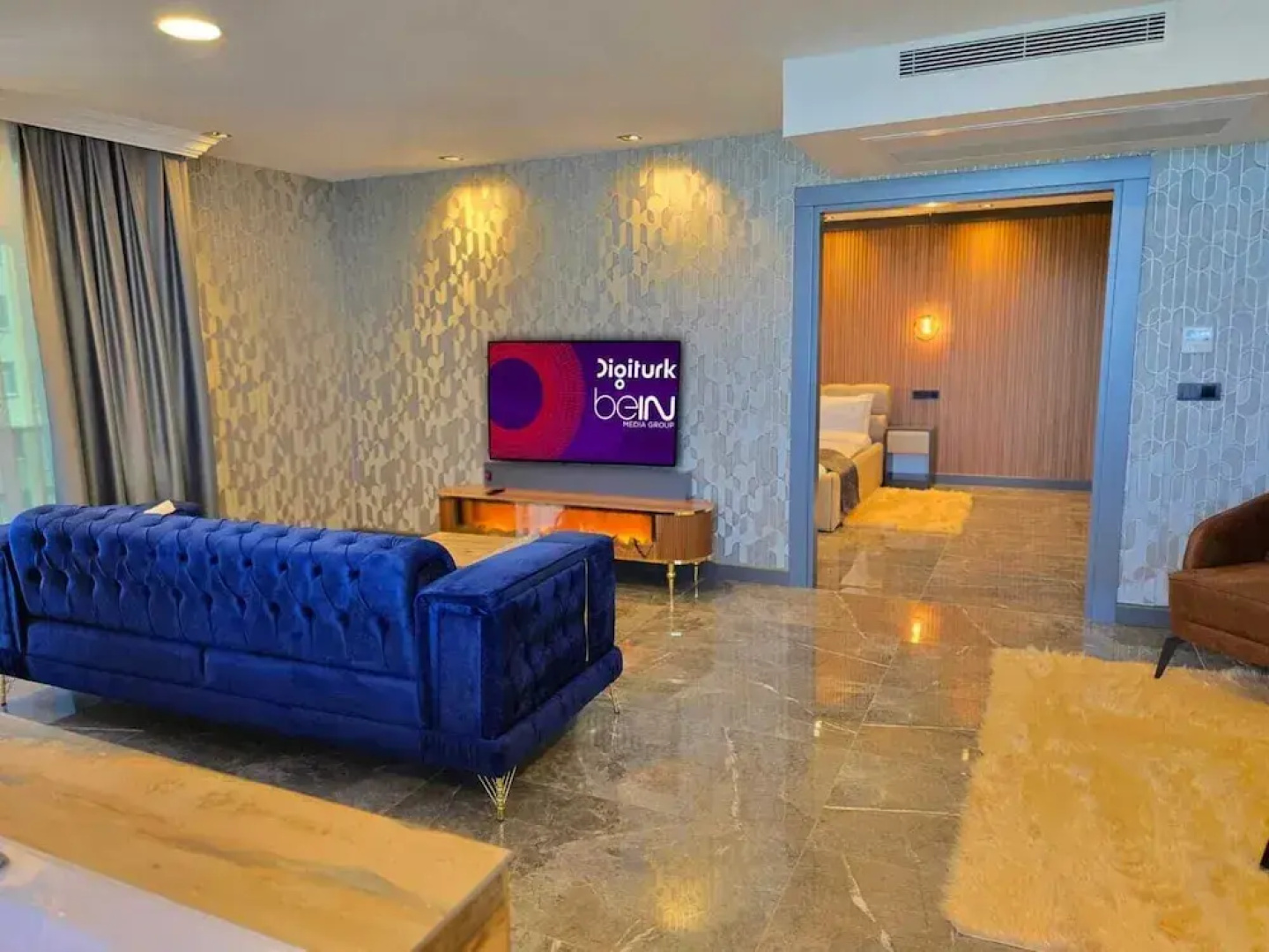 Ayatoure Hotel