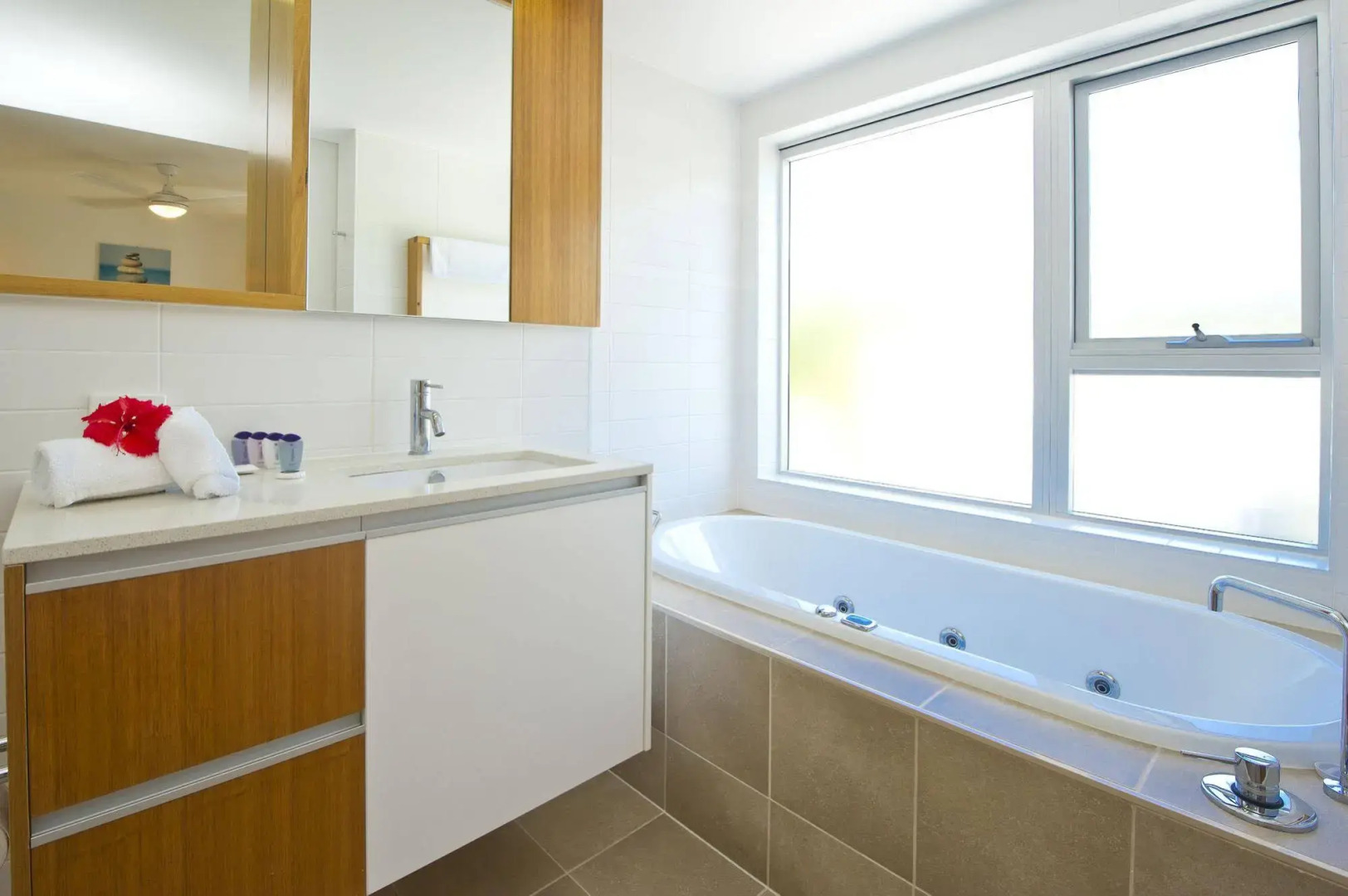 Maggies Beachfront Apartments