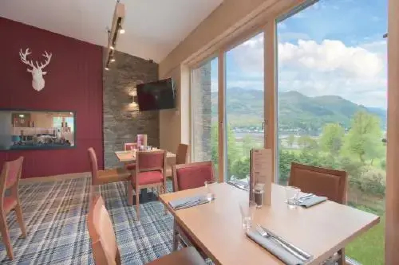 Drimsynie House Hotel
