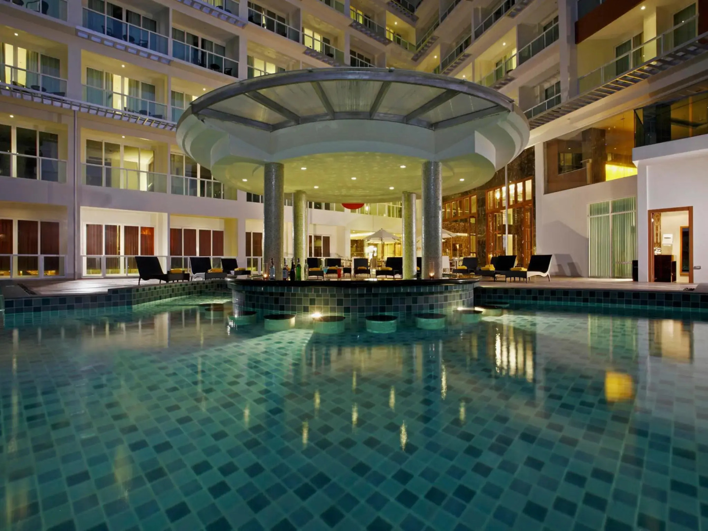 Centara Nova Hotel Pattaya