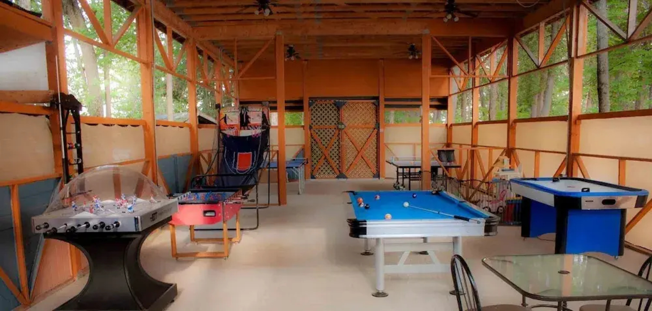 Lakepoint Cottage Resort