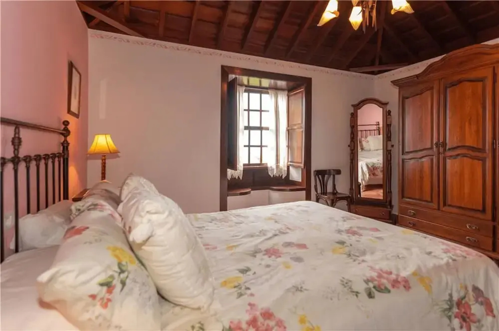 Casa Rural con Piscina Compartida en Mazo