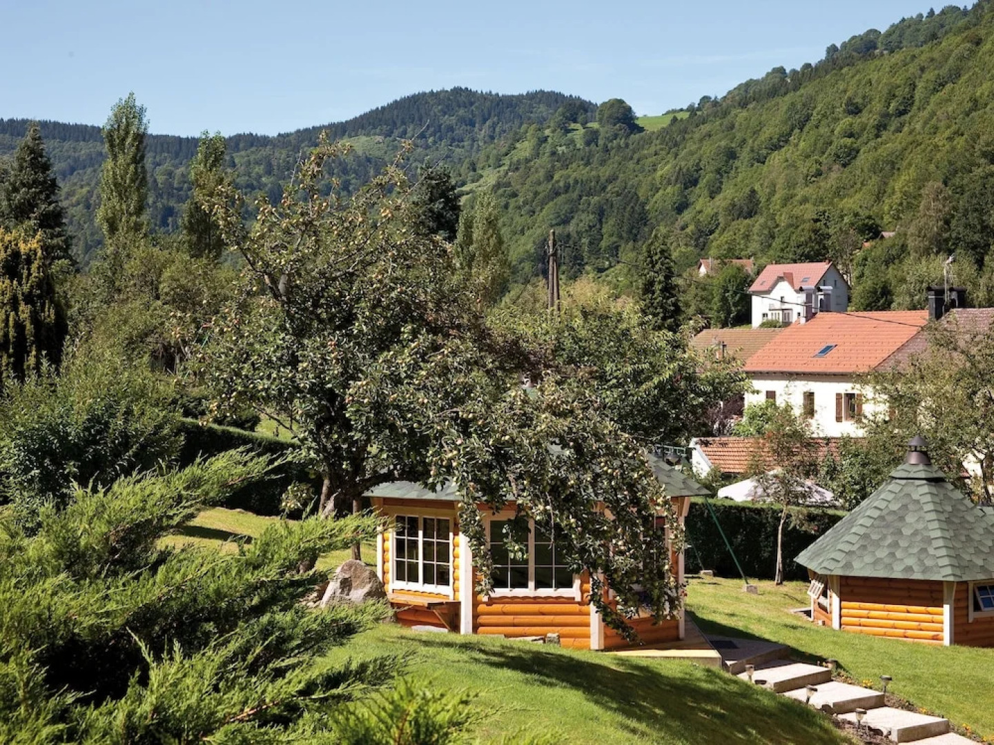 Beautiful, Spacious, 6-8 Person Chalet With Sauna in La Bresse