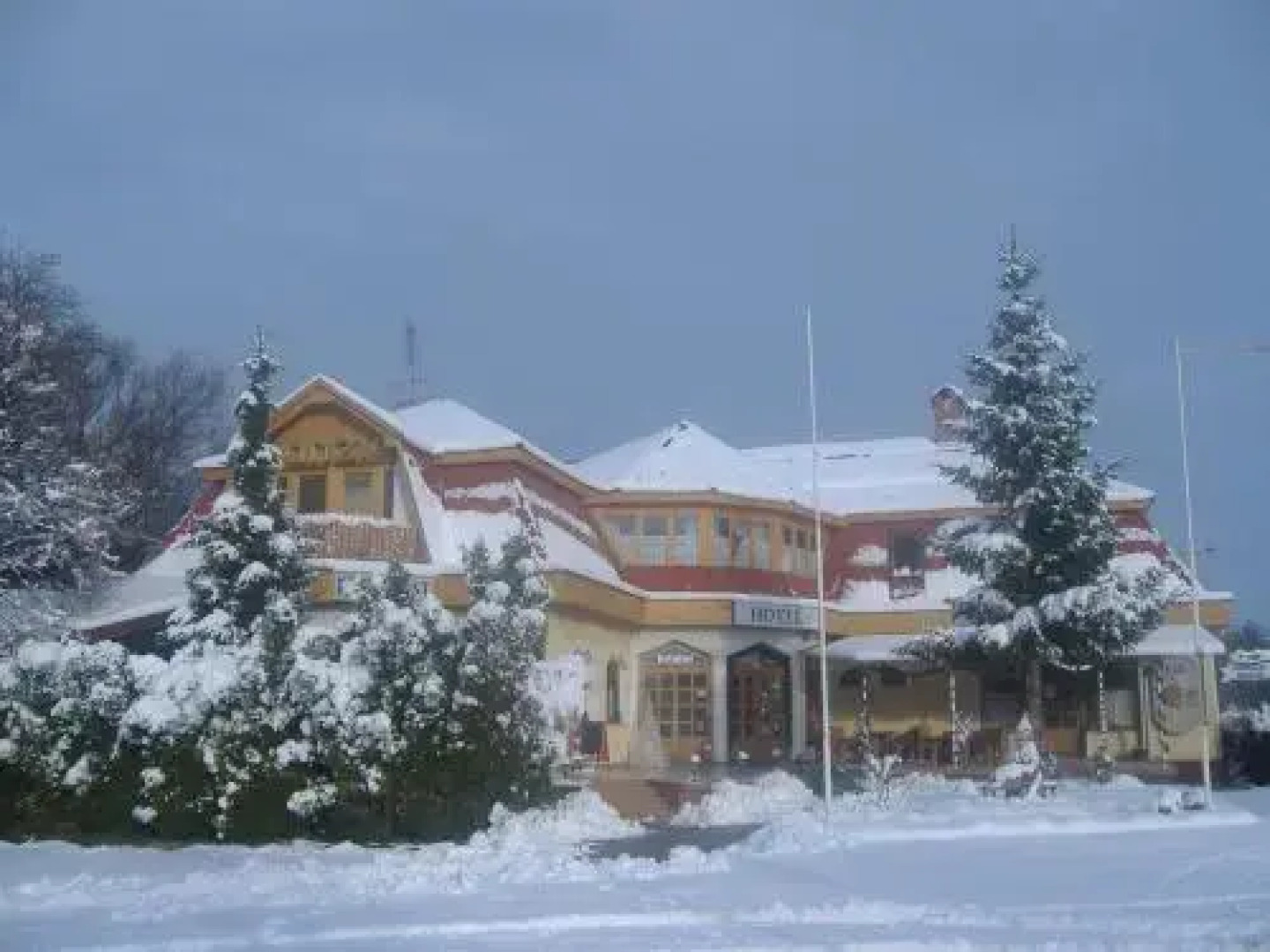 Alpokalja Panzió Étterem