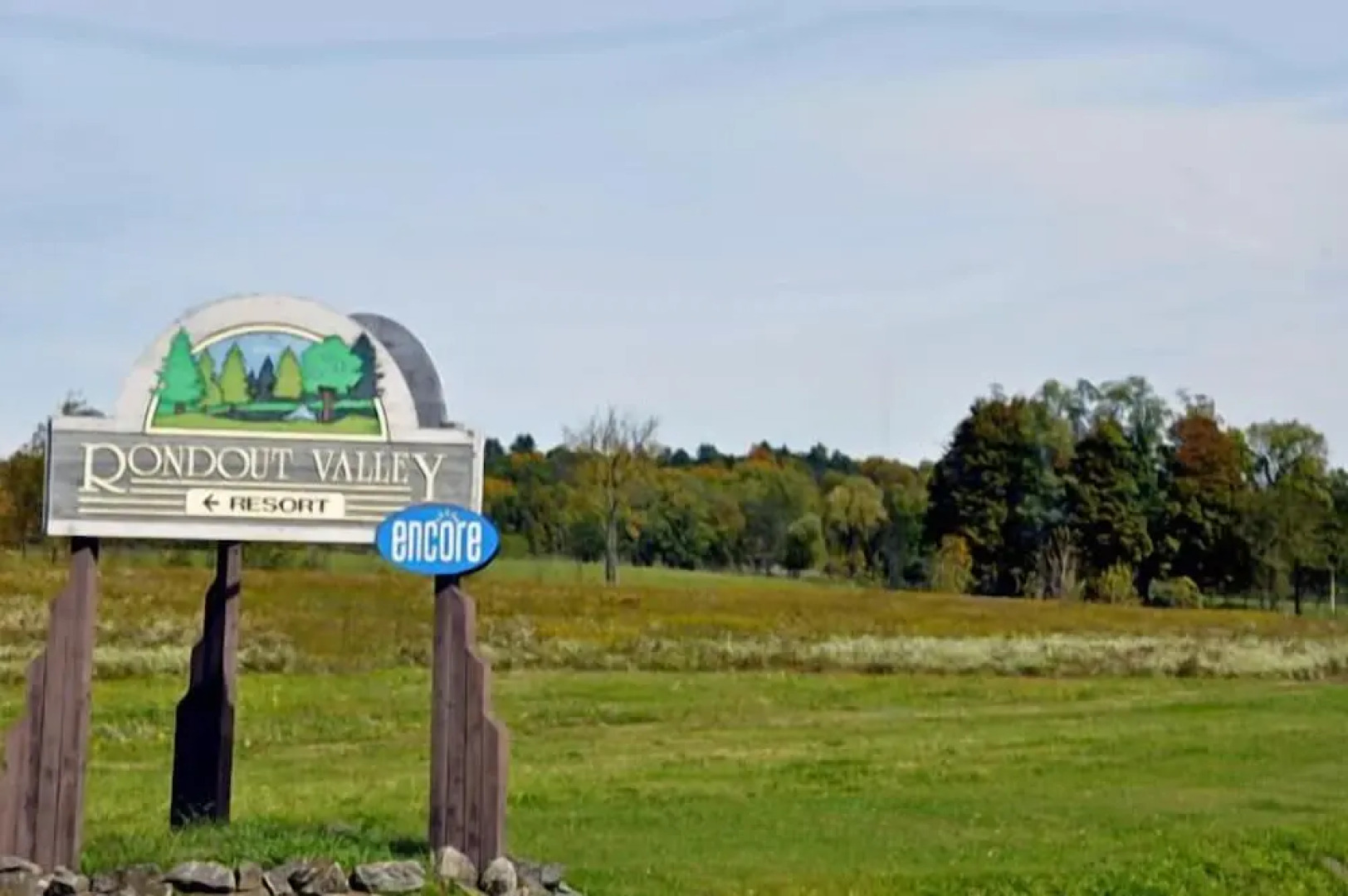Rondout Valley Camping Resort Deluxe Park Model 13