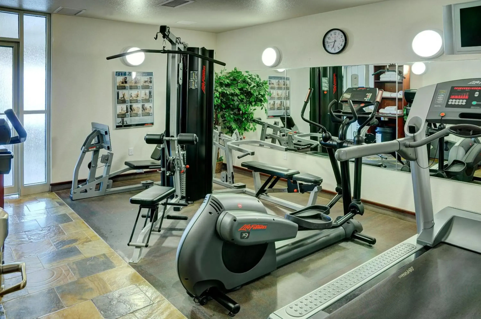Lakeview Inns & Suites - Slave Lake