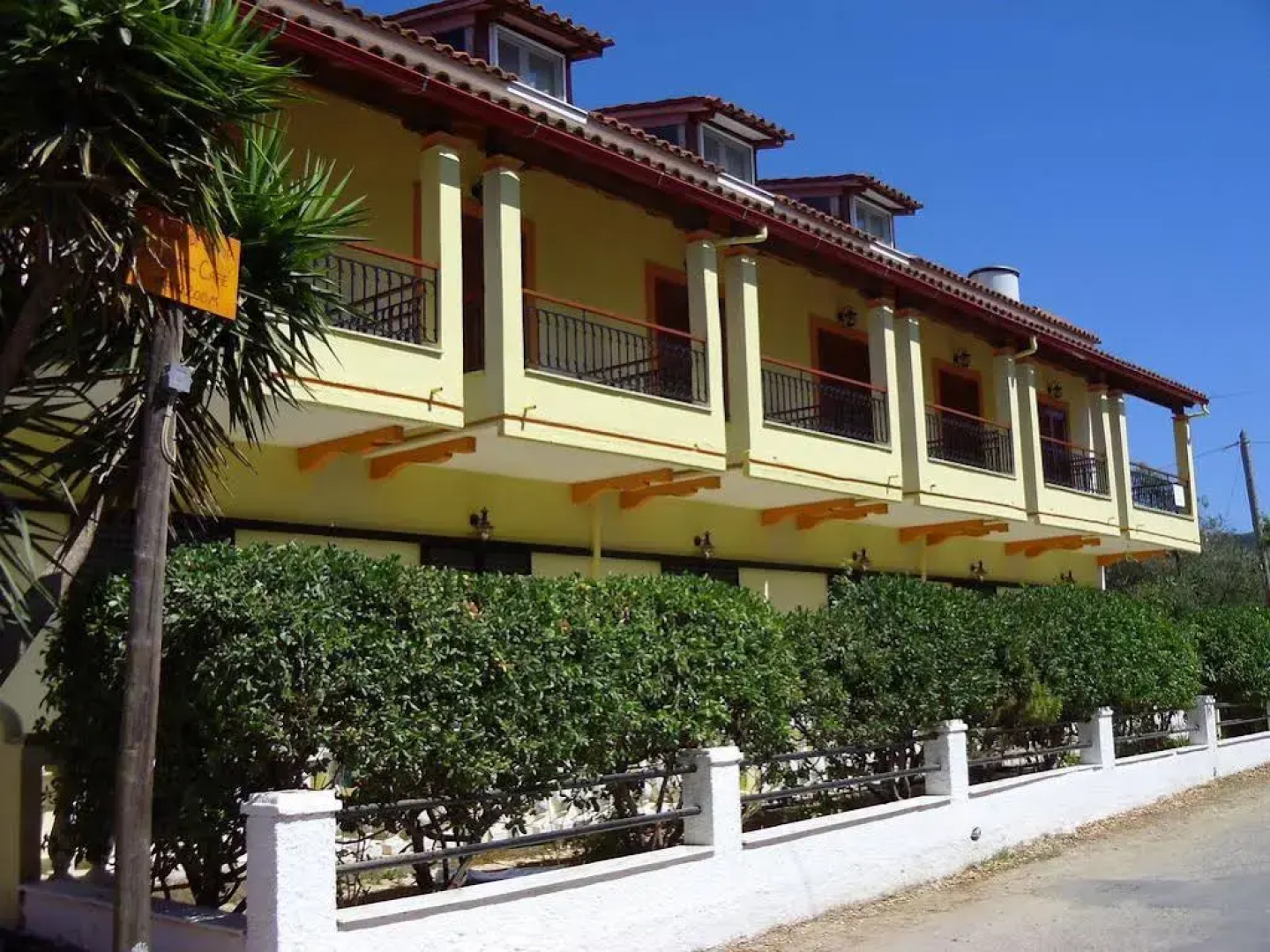 Valentinos Apartments