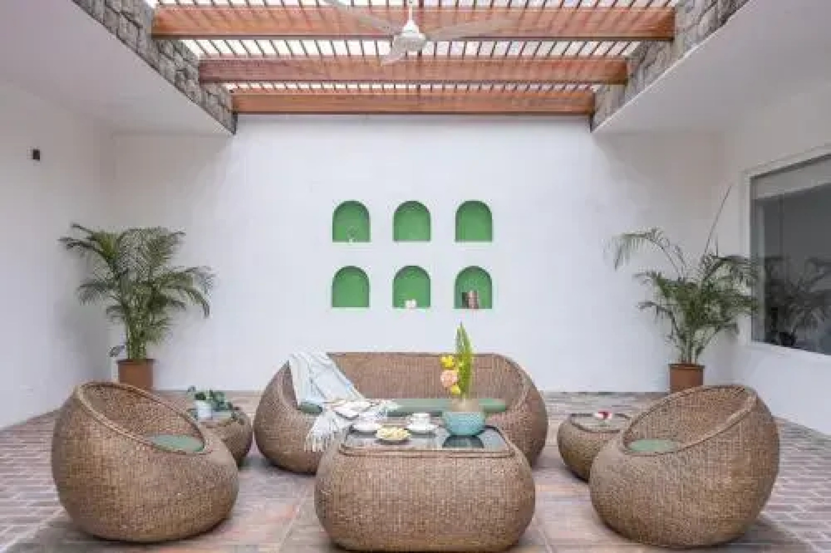 The Hideout by Vista Rooms