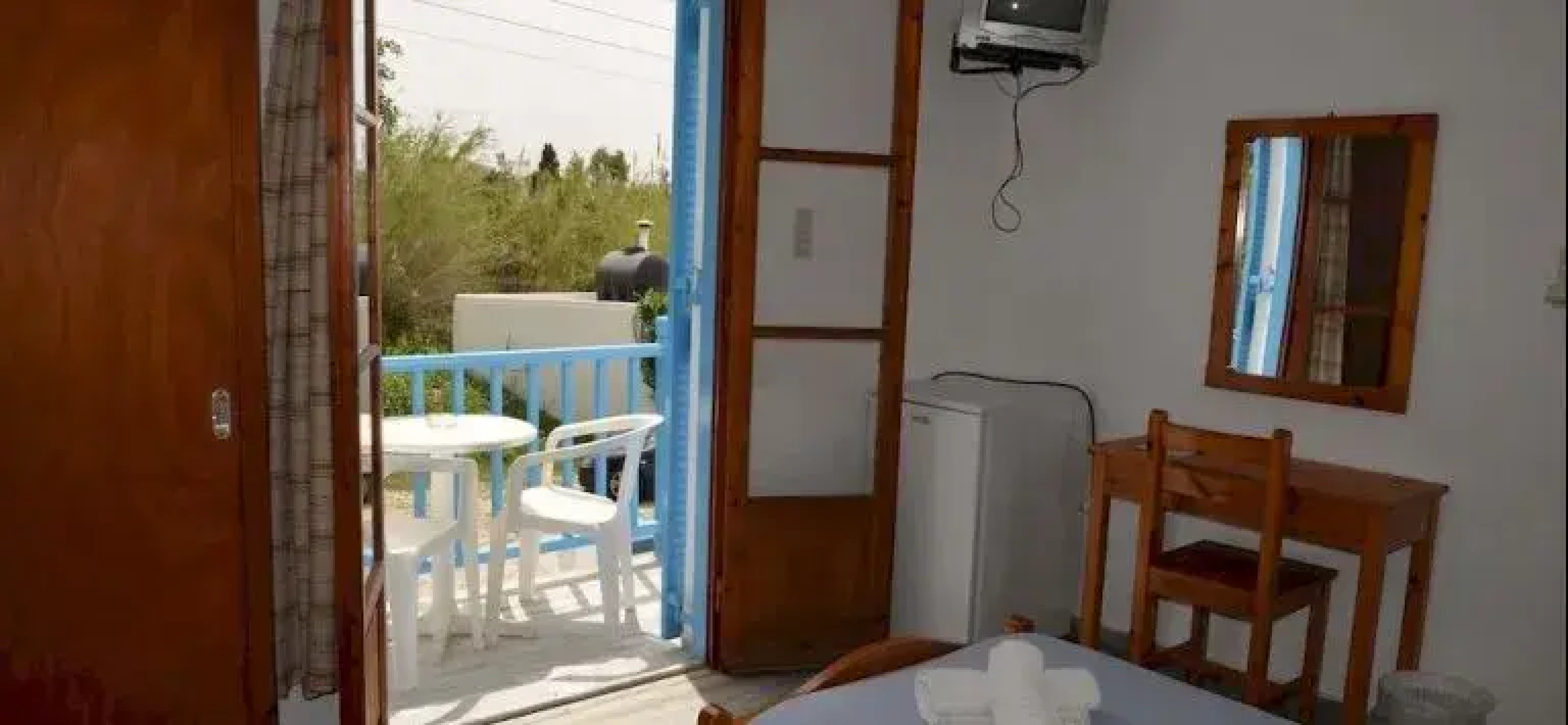 Summer Inn Parikia