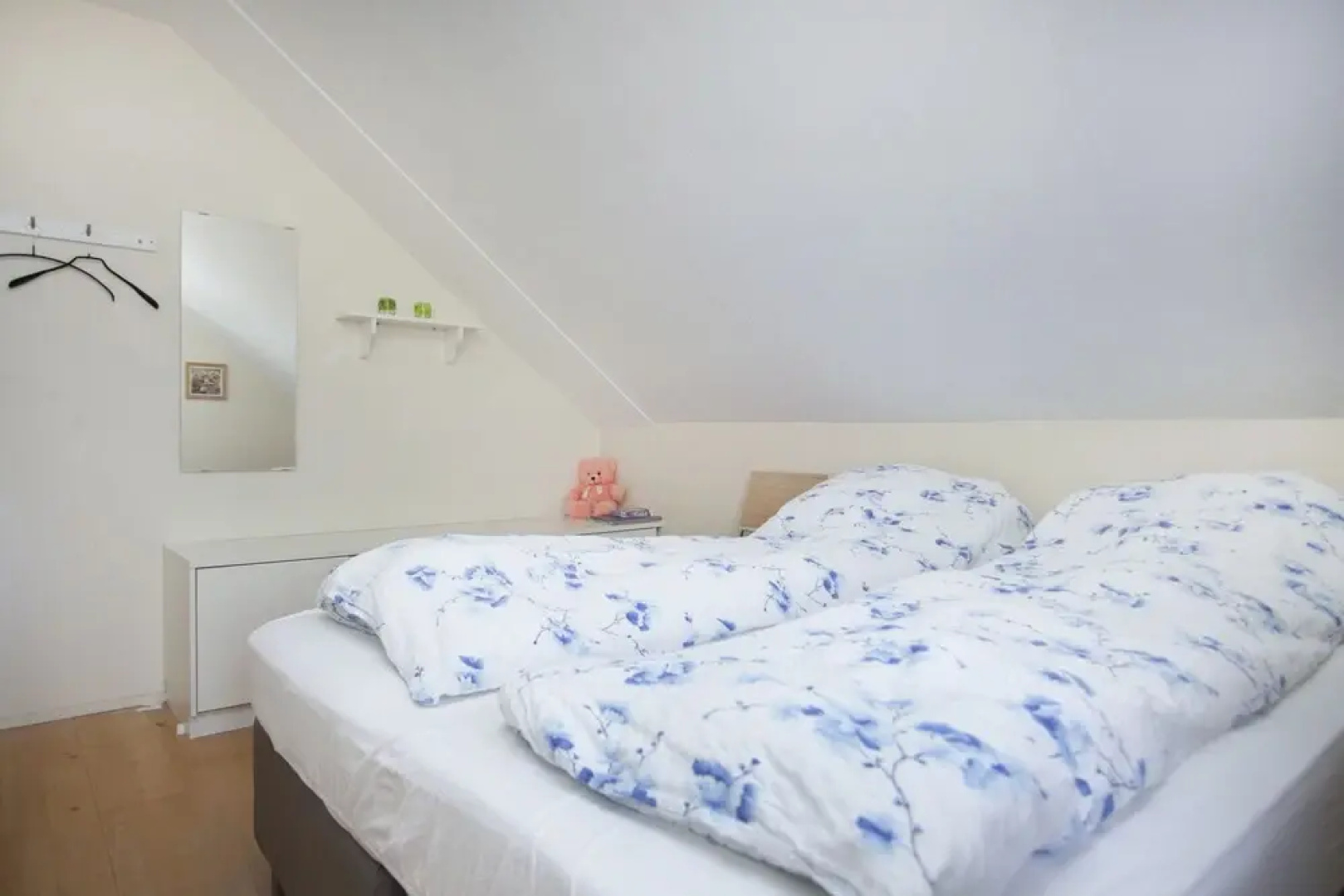 Steinar Guesthouse