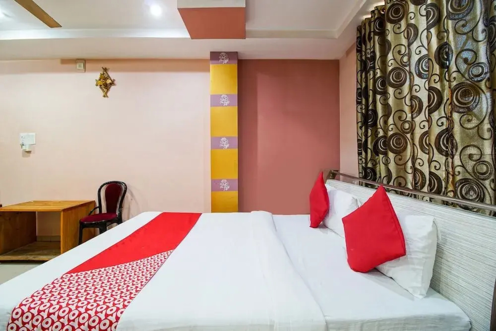 OYO Flagship 28562 Hotel Fortune