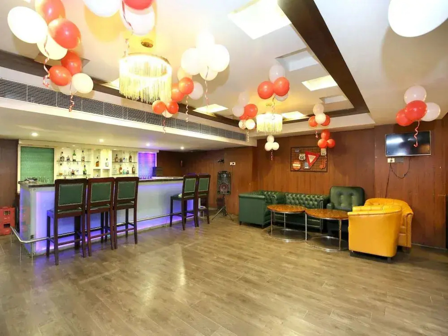 OYO 15134 Hotel Downtown