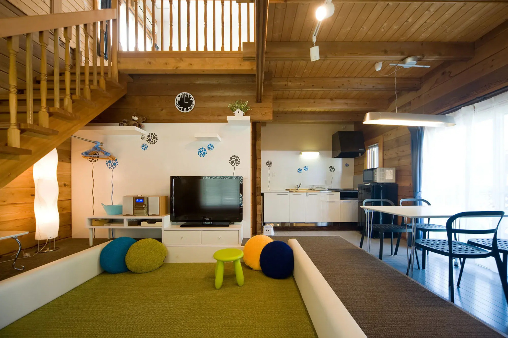 Holiday House Green Garden