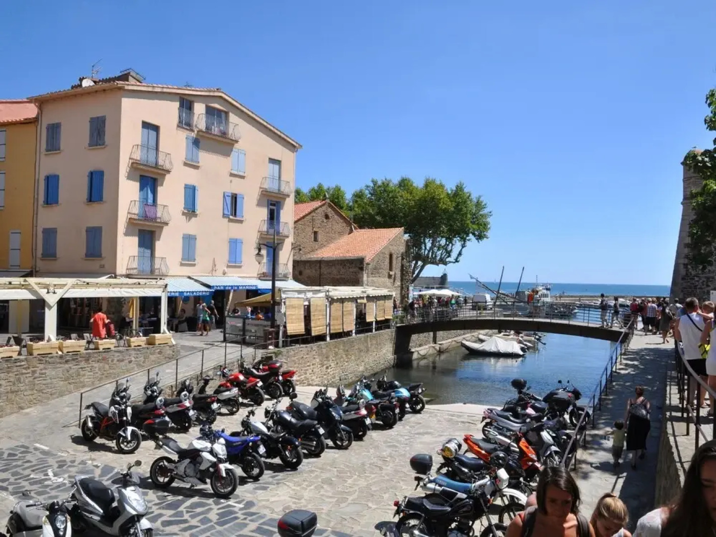 Chic Farmhouse With Swimming Pool in Prunet-et-Belpuig