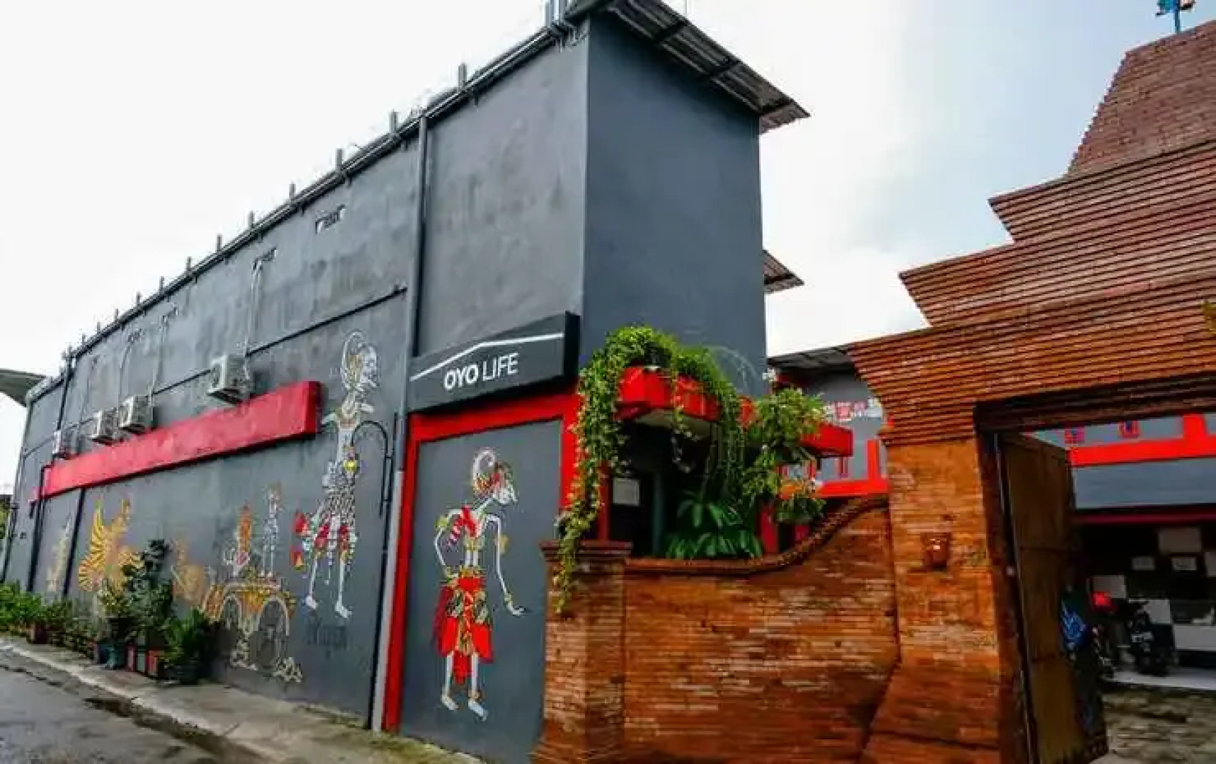 OYO Life 2615 Menik Jaya Margobawero