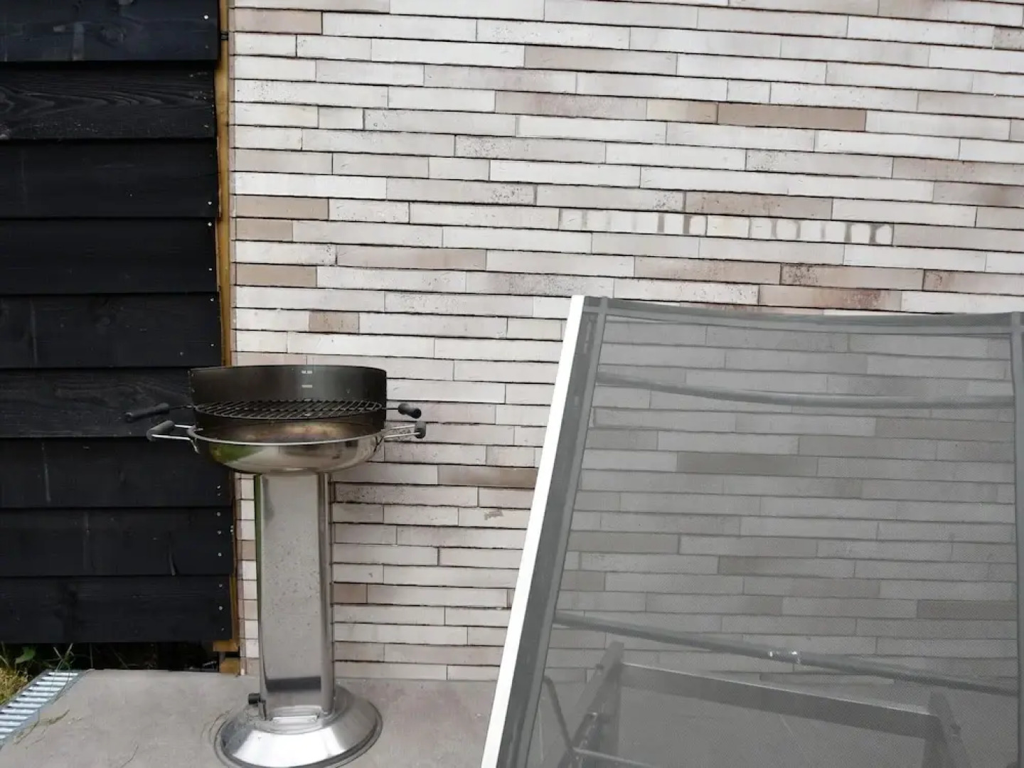 Modern Holiday Home in Maasmechelen With Sauna