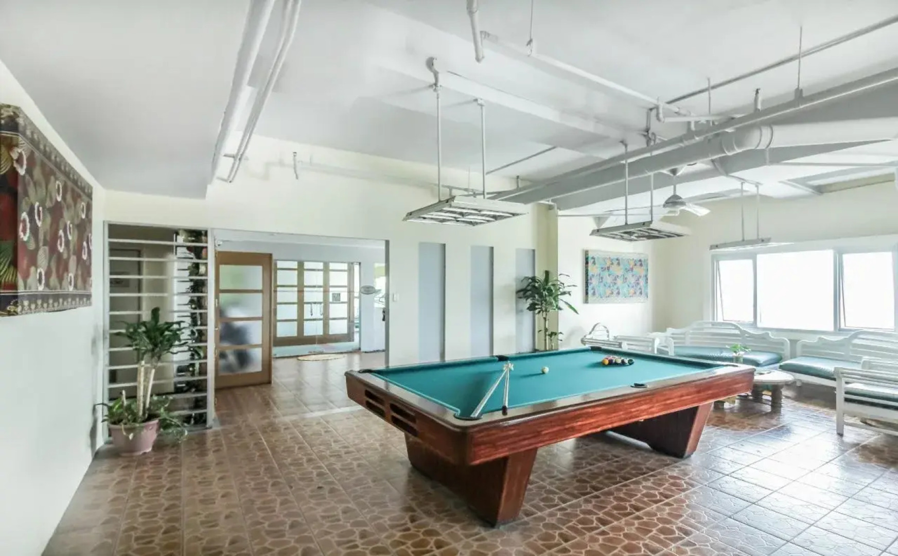 Greenhills Elan Hotel