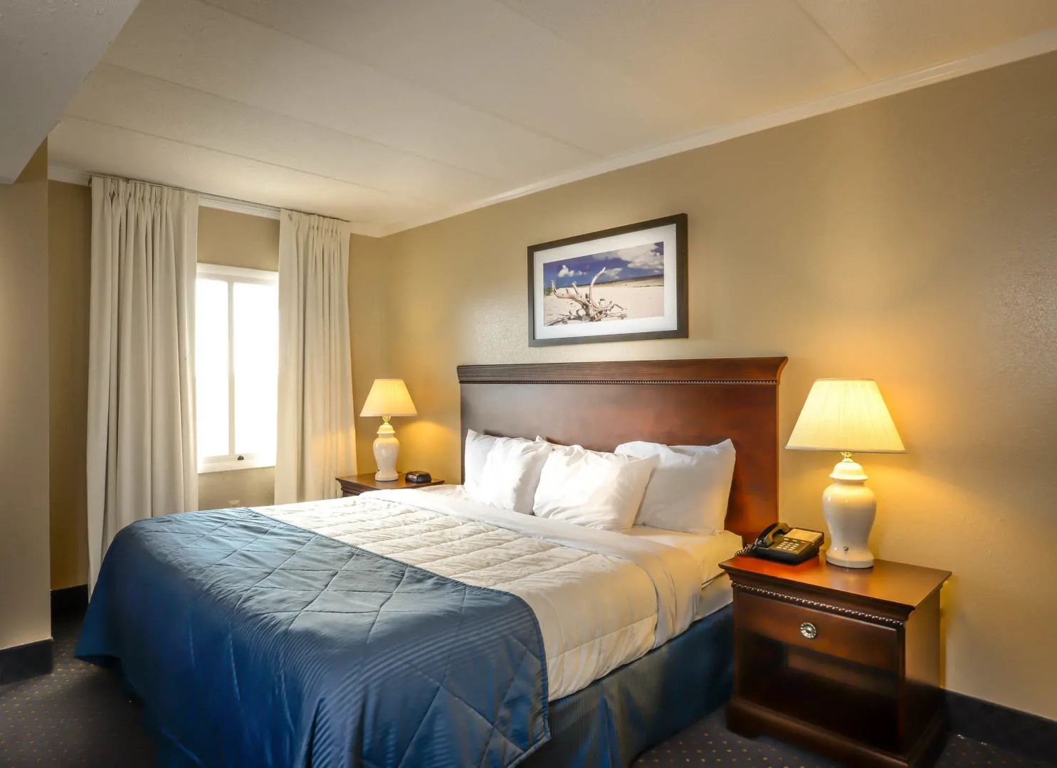 Marigot Beach Suites