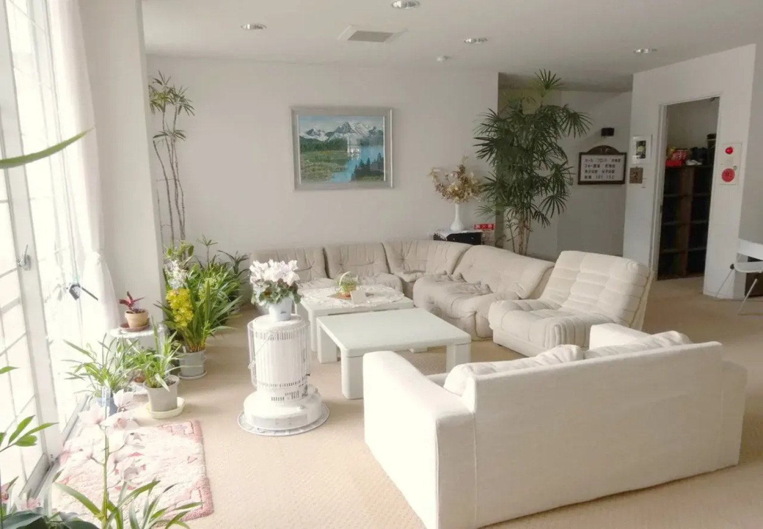 Hachi Kogen Petit Hotel White Wing