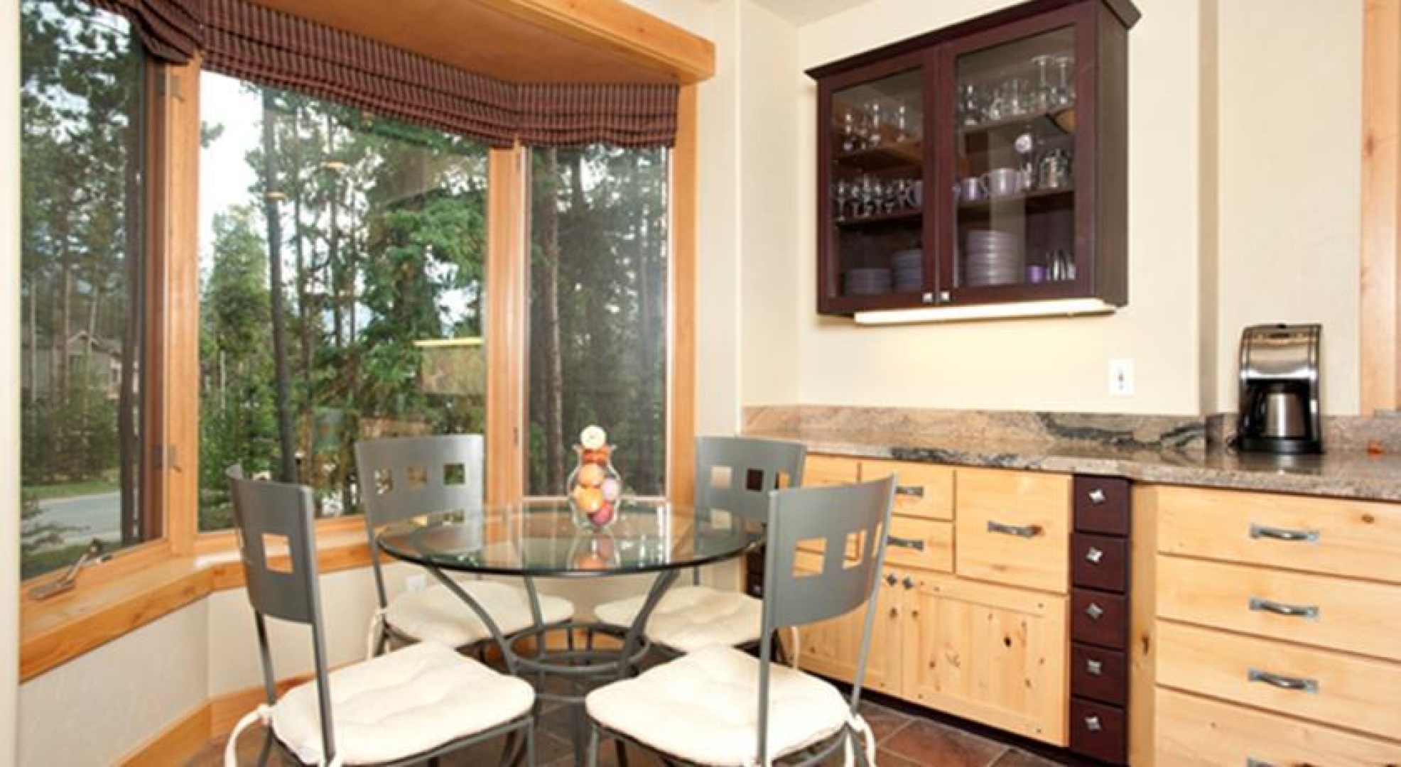 Sunbeam Lodge by Summit Mountain Properties