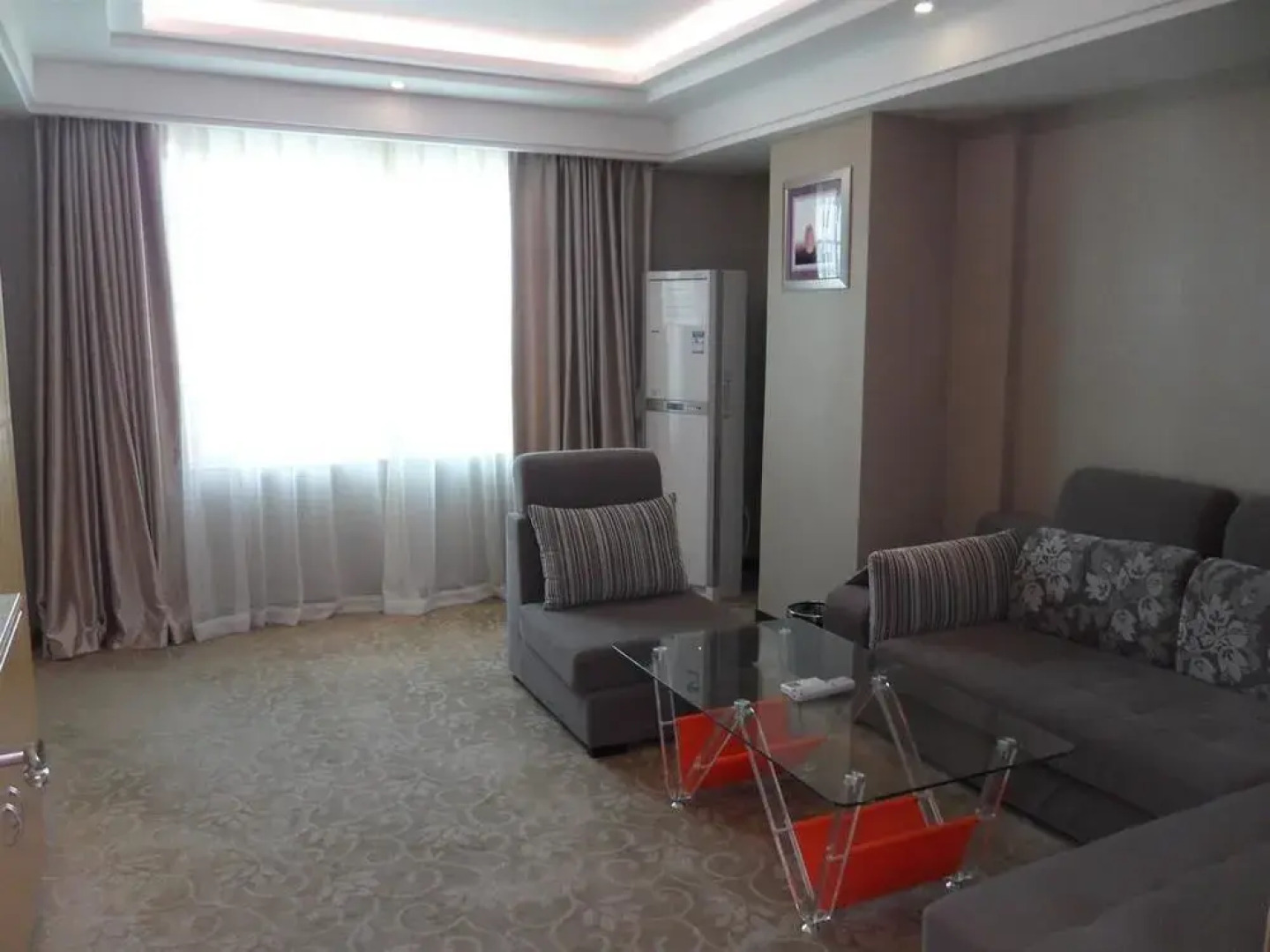 Wanfeng Business Hotel