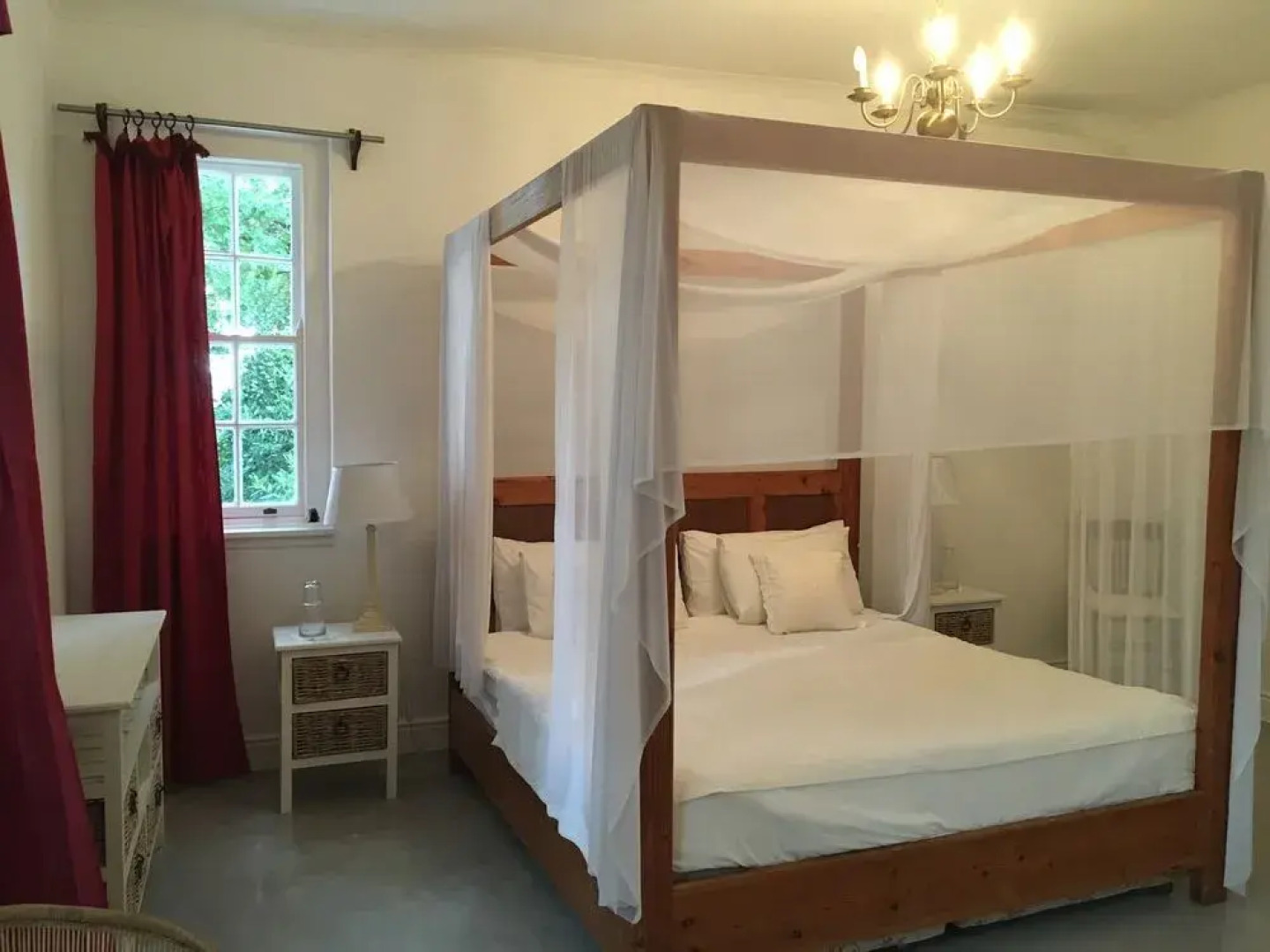 Mountain Shadows Estate