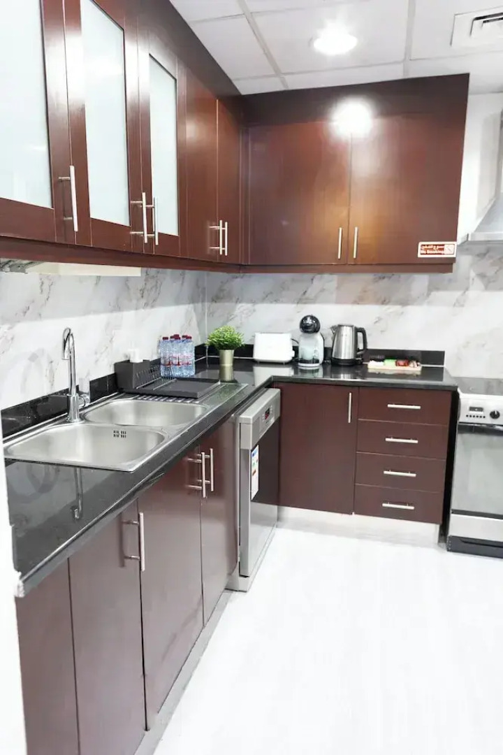 HAPPY SEASON I Amwaj apartment