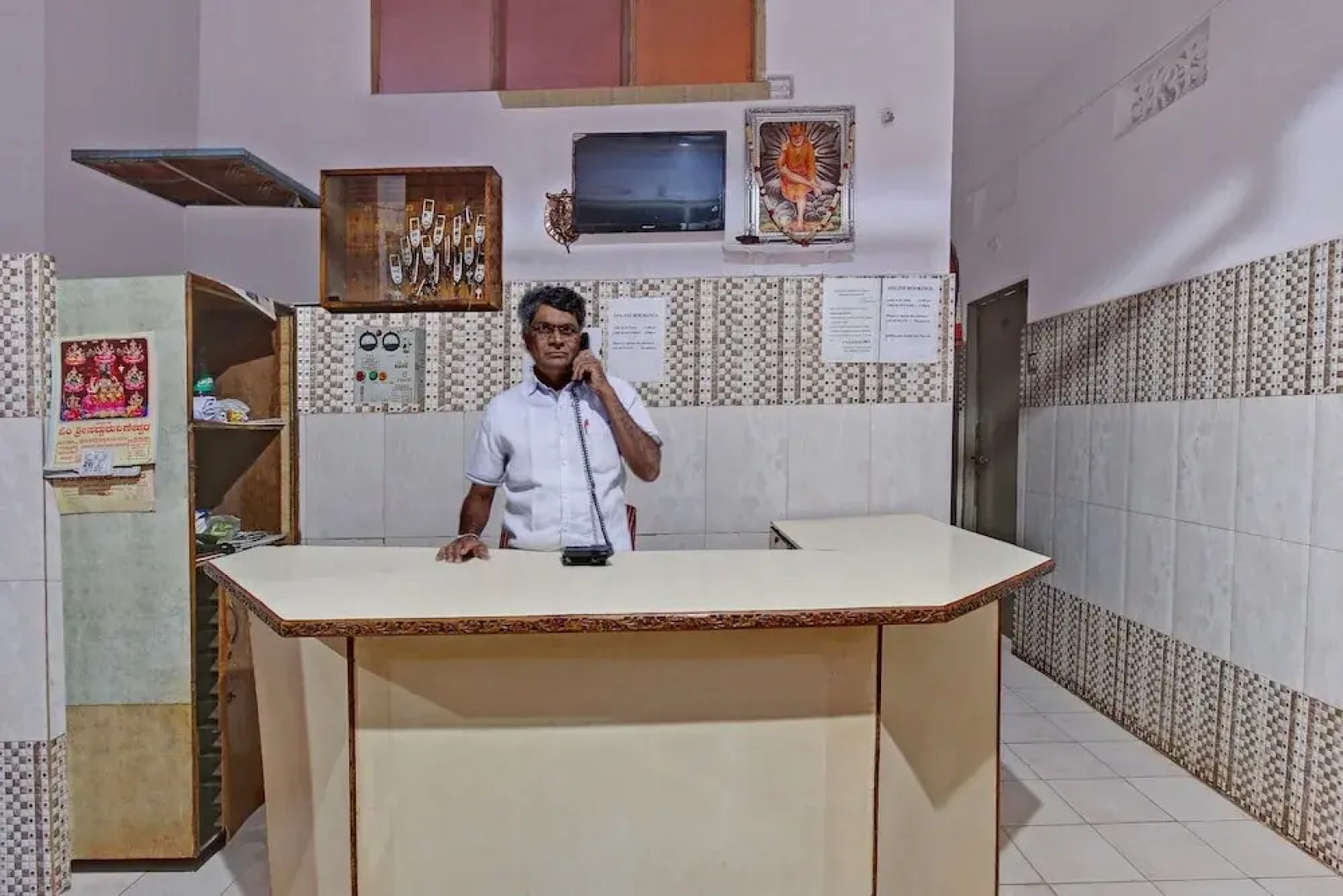 SPOT ON 38681 Sai Palace Lodging & Boarding