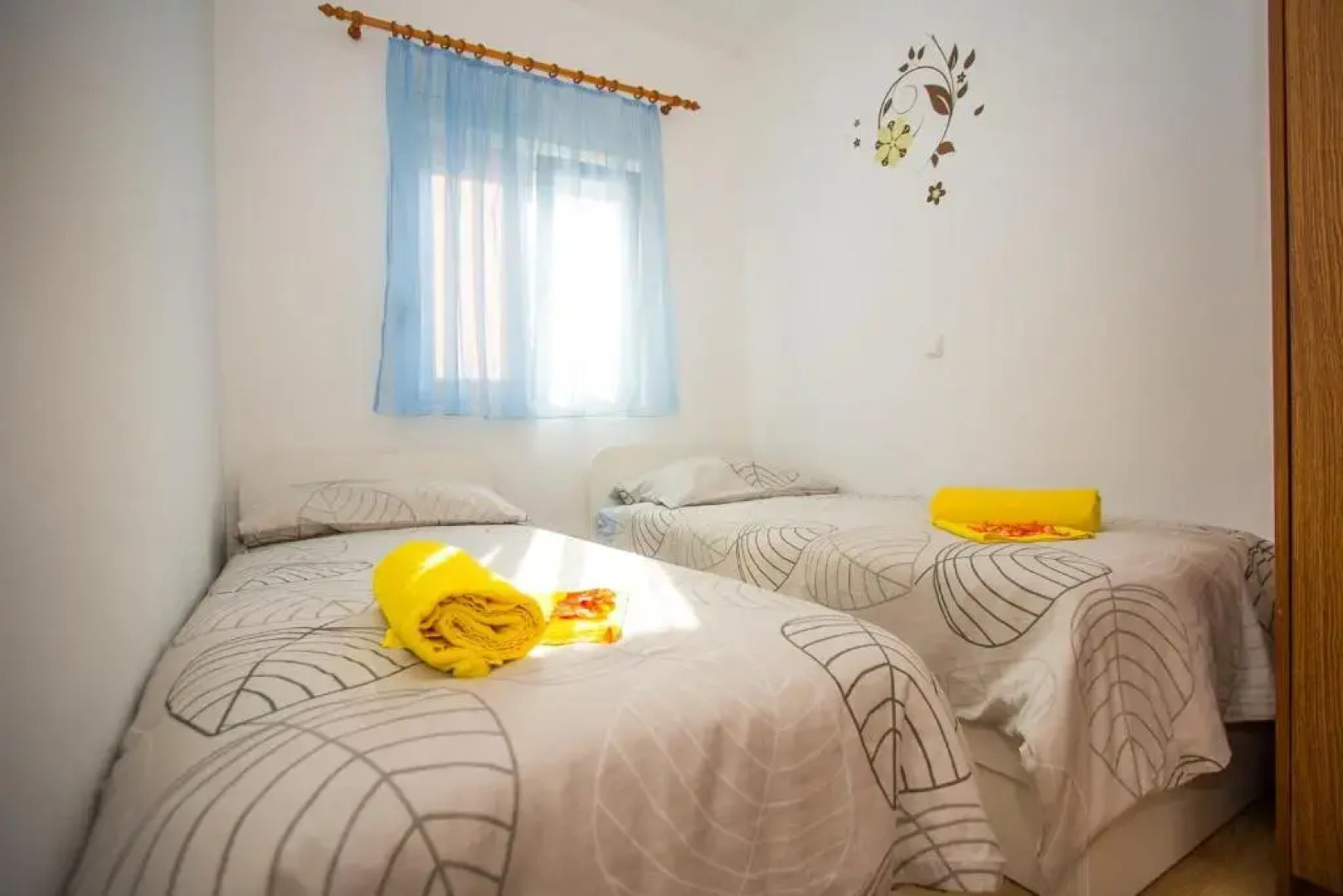 Apartments Mala Karla 1685