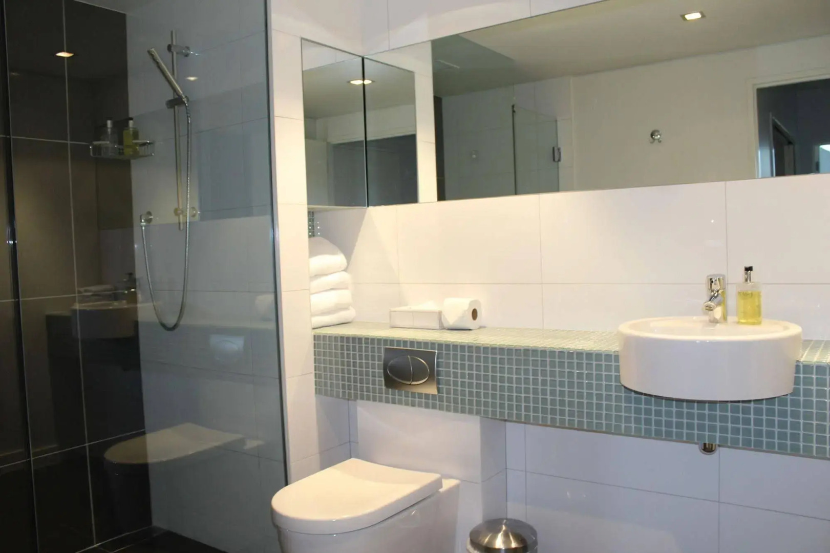 Element Escapes Luxury Apartments