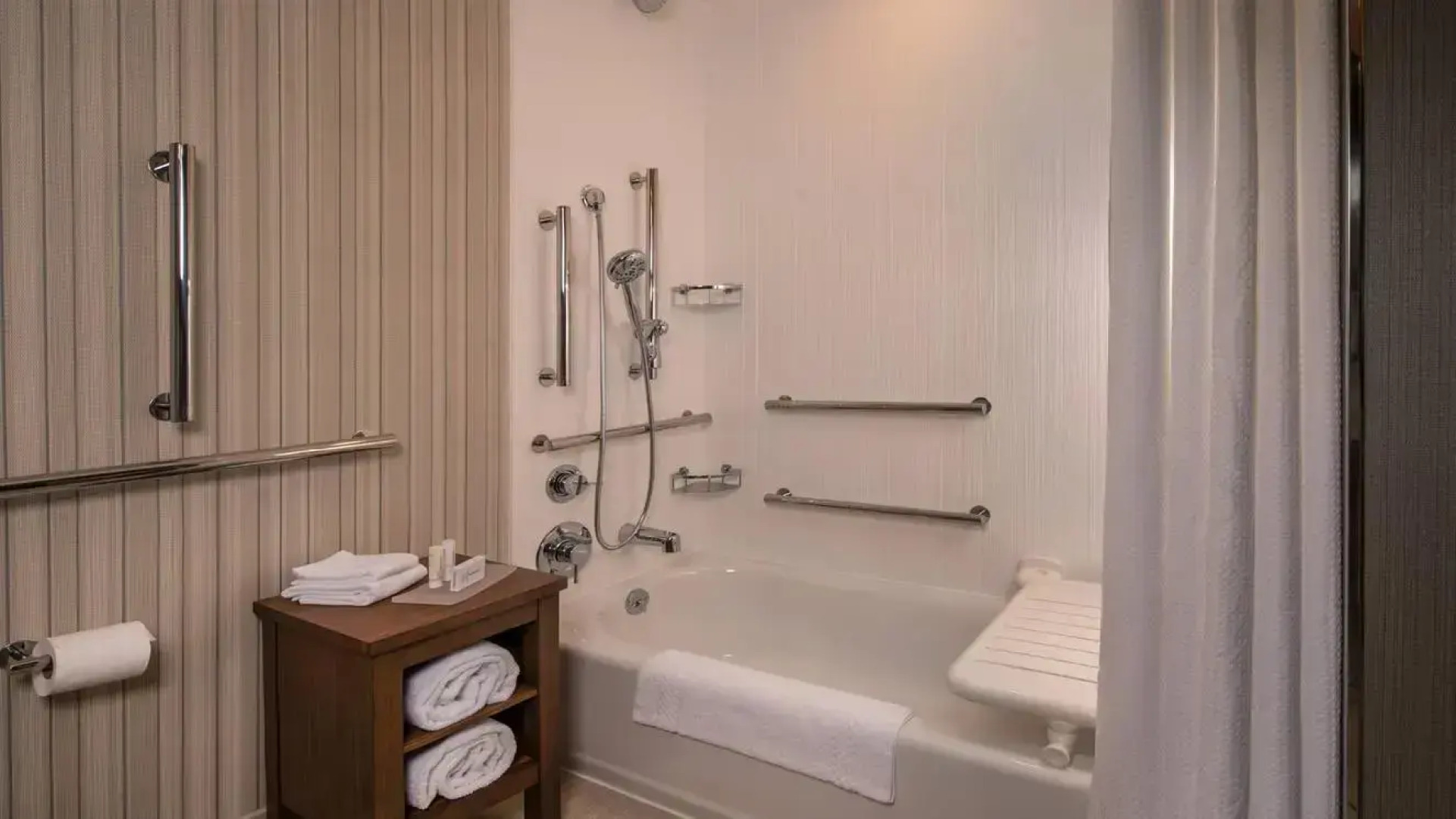 Courtyard Hershey Chocolate Avenue