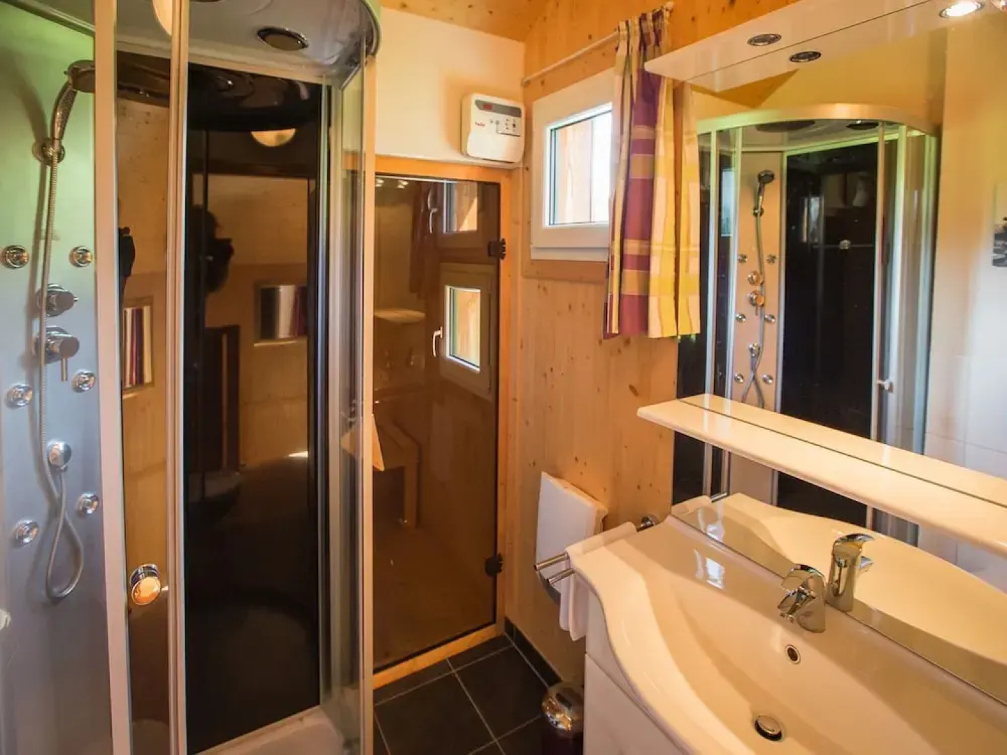 Wooden Chalet in Klippitztrl near Ski Area