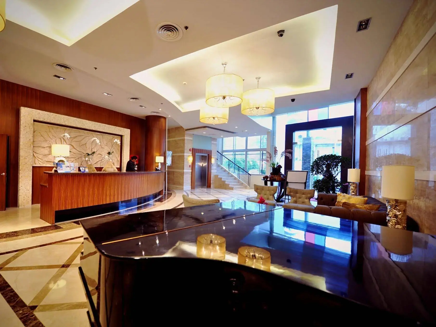 The Avenue Plaza Hotel