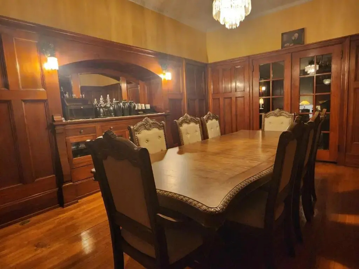 Downen House Bed & Breakfast