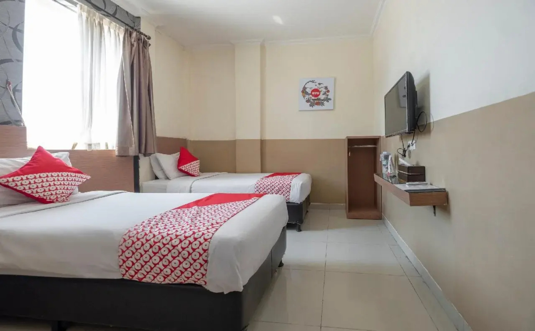 Urbanview Hotel Capital Makassar