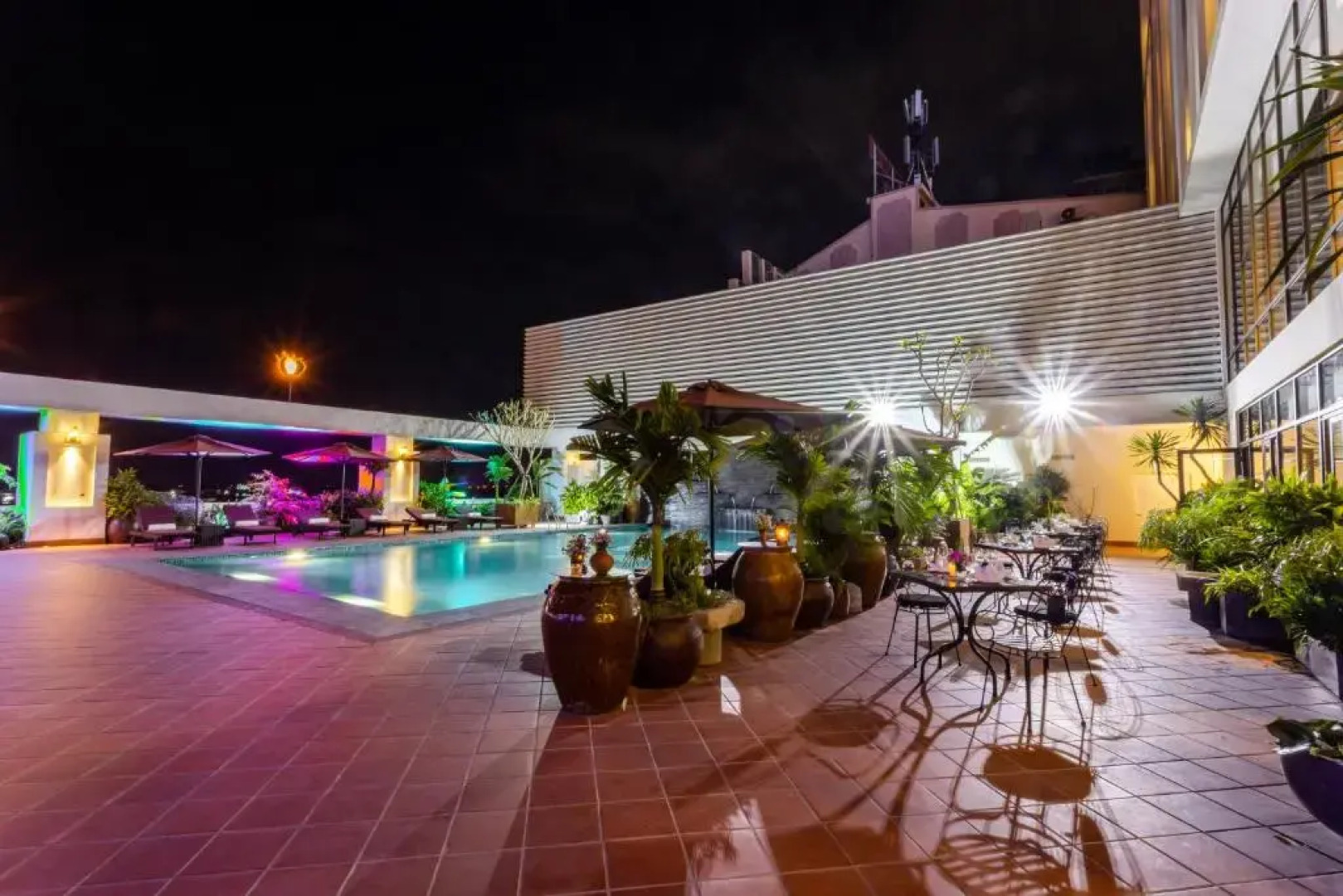 White Lotus Hue Hotel